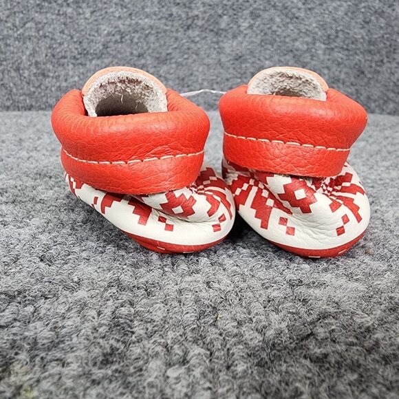 Freshly Picked Baby City Moccasins size 1 Red and white Fringe Leather Christmas - Picture 5 of 9